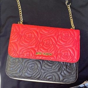 Besty Johnson Crossbody Purse 🖤